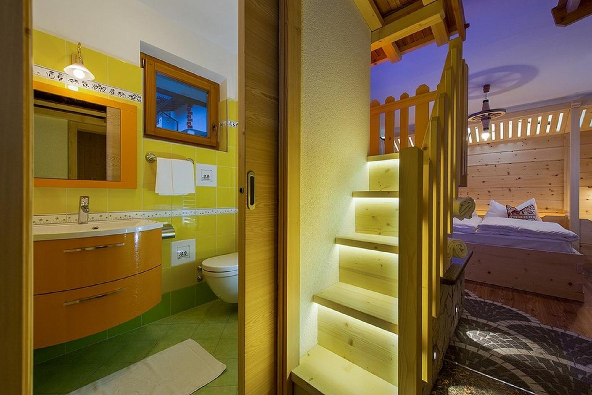 Mytime Hotels La Grotta Виго-ди-Фасса Номер фото